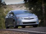 Toyota Prius MPV v 2011 года
